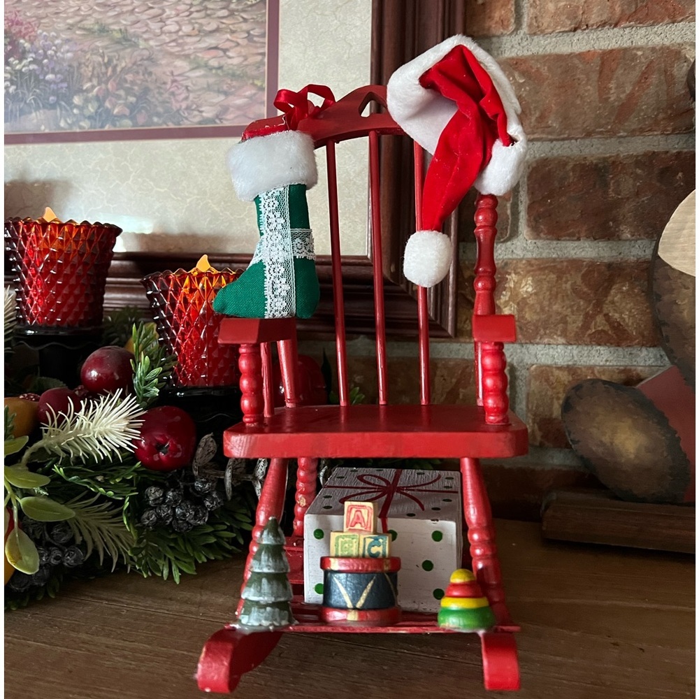 Rare Vintage 1971 Solid Wood Hand Painted Christmas Red Chair Moving Musical